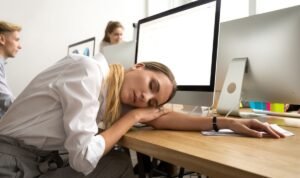 7 Penyebab Sering Mengantuk di Siang Hari