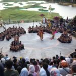 Menikmati Keindahan Tari Kecak di Taman Mini Indonesia Indah