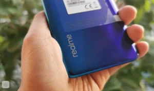 Realme Tampilkan Smartphone Konsep Baterai 10.000mAh Tipis