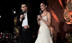 Busana Resepsi Elegan Luna Maya dan Maxime Bouttier