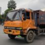 Tips Aman Menghindari Truk Saat Berkendara