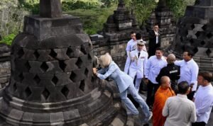 Mitos Kunto Bimo di Candi Borobudur