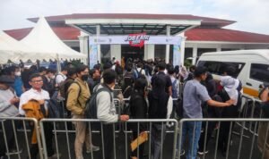 Bantalan Keuangan Saat Badai PHK Buruh RI