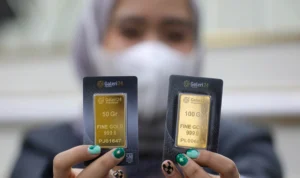 Emas Turun Investor Bingung