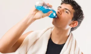 Amankah Konsumsi Minuman Berenergi Setiap Hari?