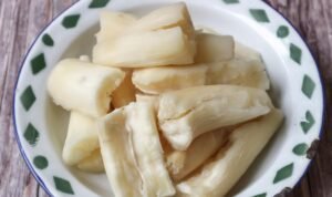 Hindari 3 Makanan Ini Saat Makan Singkong