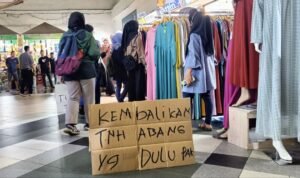 Pasar Tradisional: Lebih dari Sekadar Tempat Berjual Beli, Denyut Nadi Ekonomi Lokal yang Beradaptasi