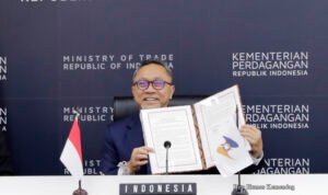 Tentu, mari kita bahas perdagangan bebas secara mendalam.