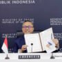 Tentu, mari kita bahas perdagangan bebas secara mendalam.